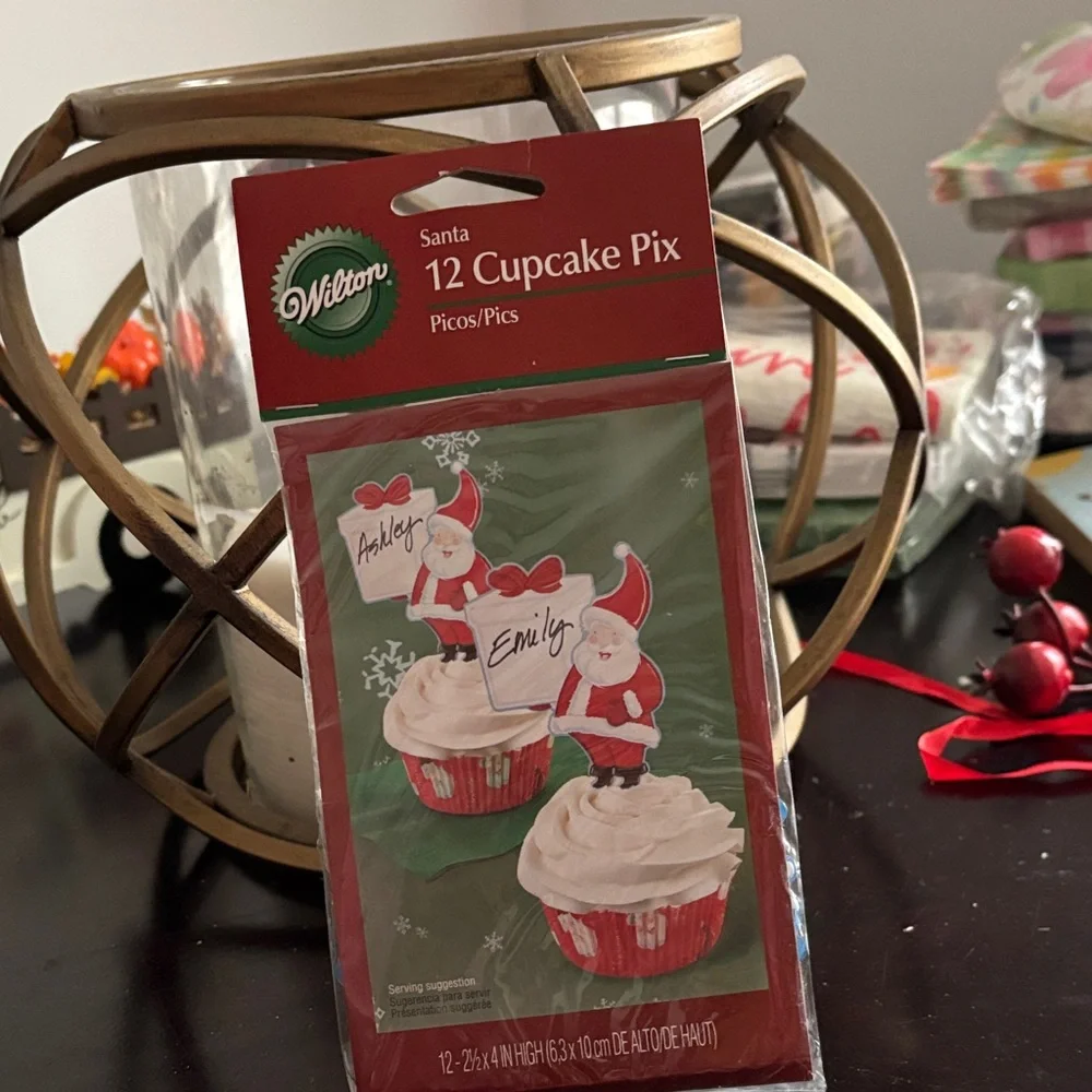 Wilton Santa Cupcake Pix - Festive Red and White